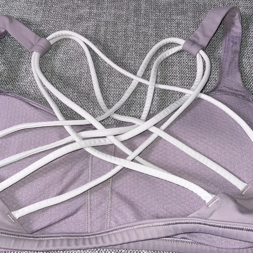 Lululemon Free To Be Sports Bra Womens 8 Purple Ribbed Yoga Crisscross Straps - Picture 5 of 8